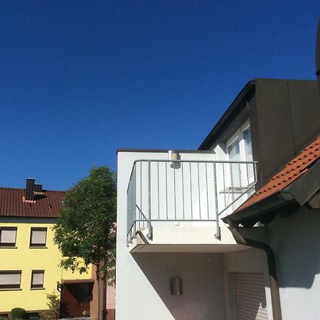 Studio Ochsenfurt Mit Sonnigem Balkon Lägenhet Exteriör bild