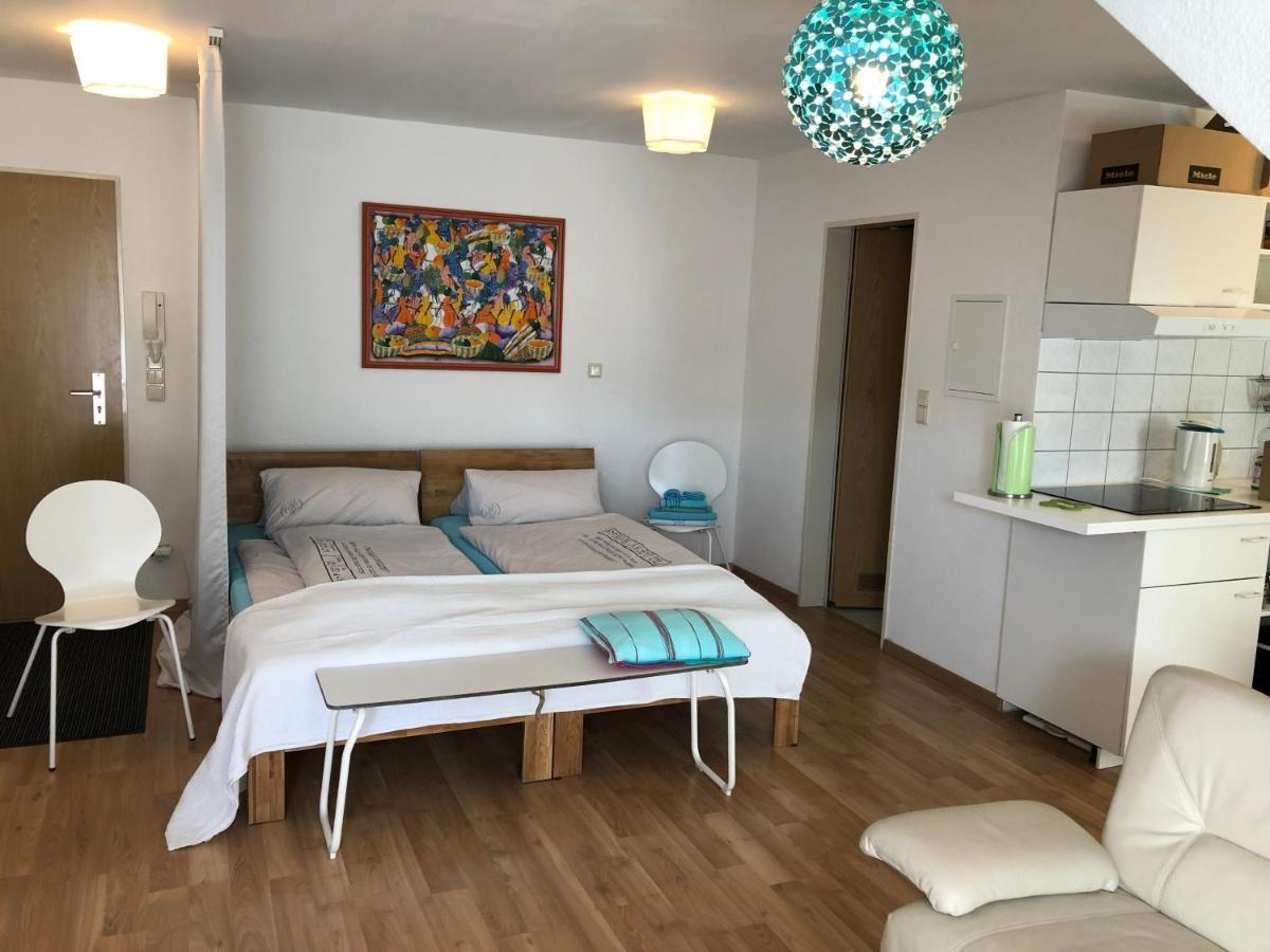 Studio Ochsenfurt Mit Sonnigem Balkon Exteriör bild