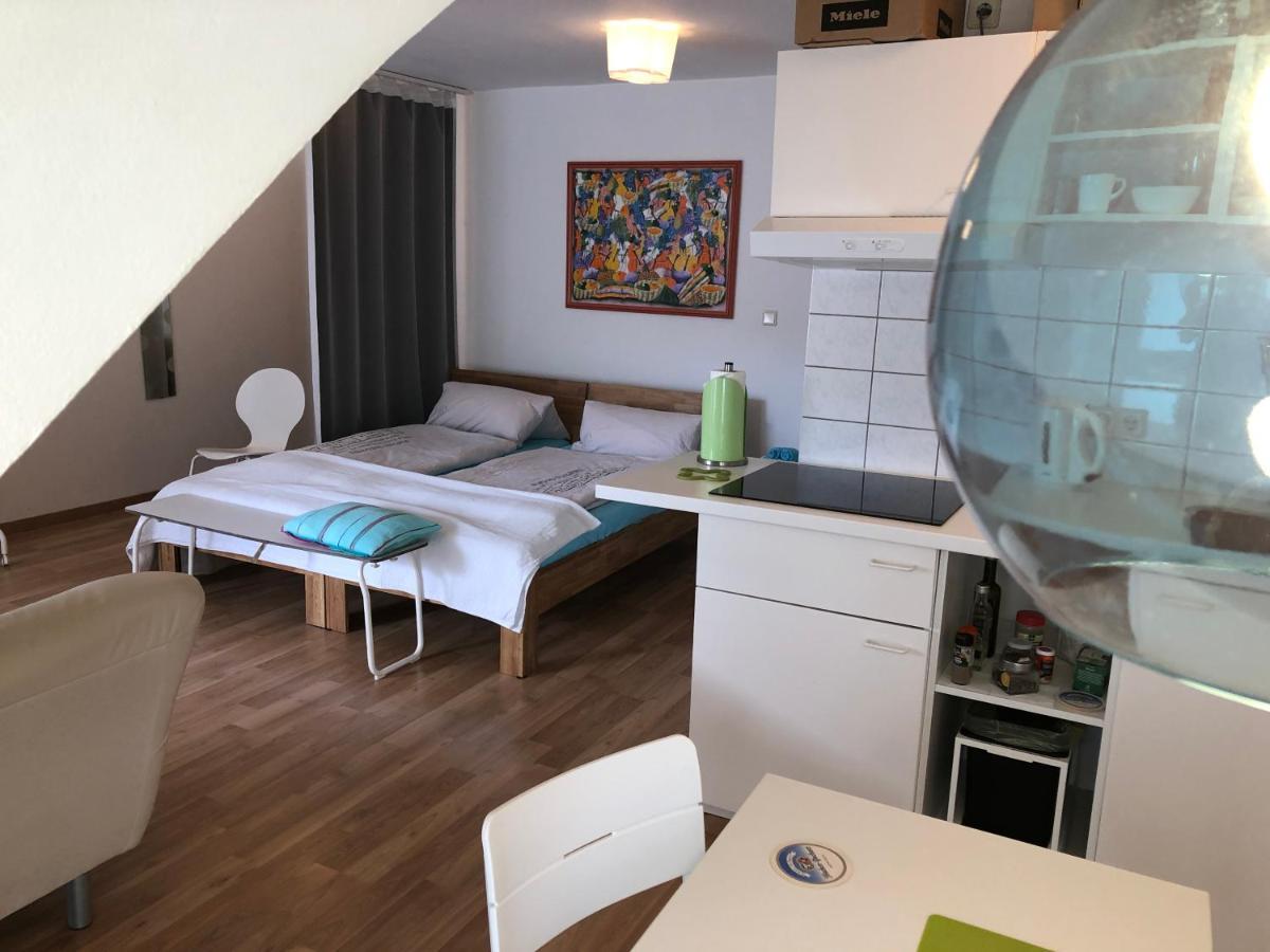 Studio Ochsenfurt Mit Sonnigem Balkon Exteriör bild