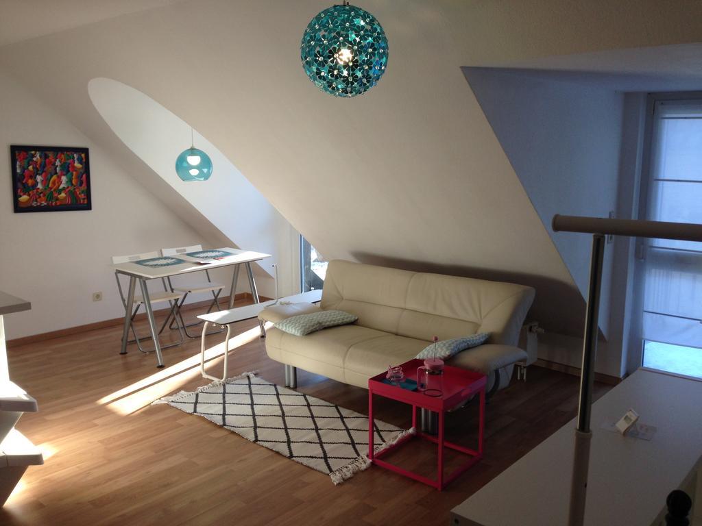 Studio Ochsenfurt Mit Sonnigem Balkon Exteriör bild