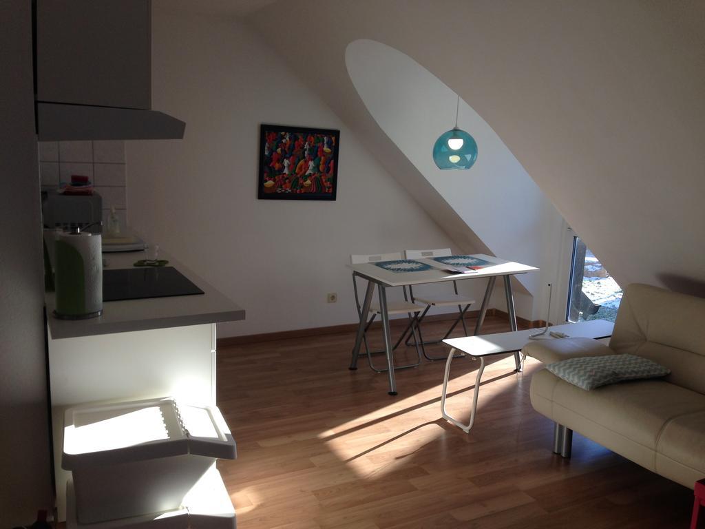Studio Ochsenfurt Mit Sonnigem Balkon Exteriör bild