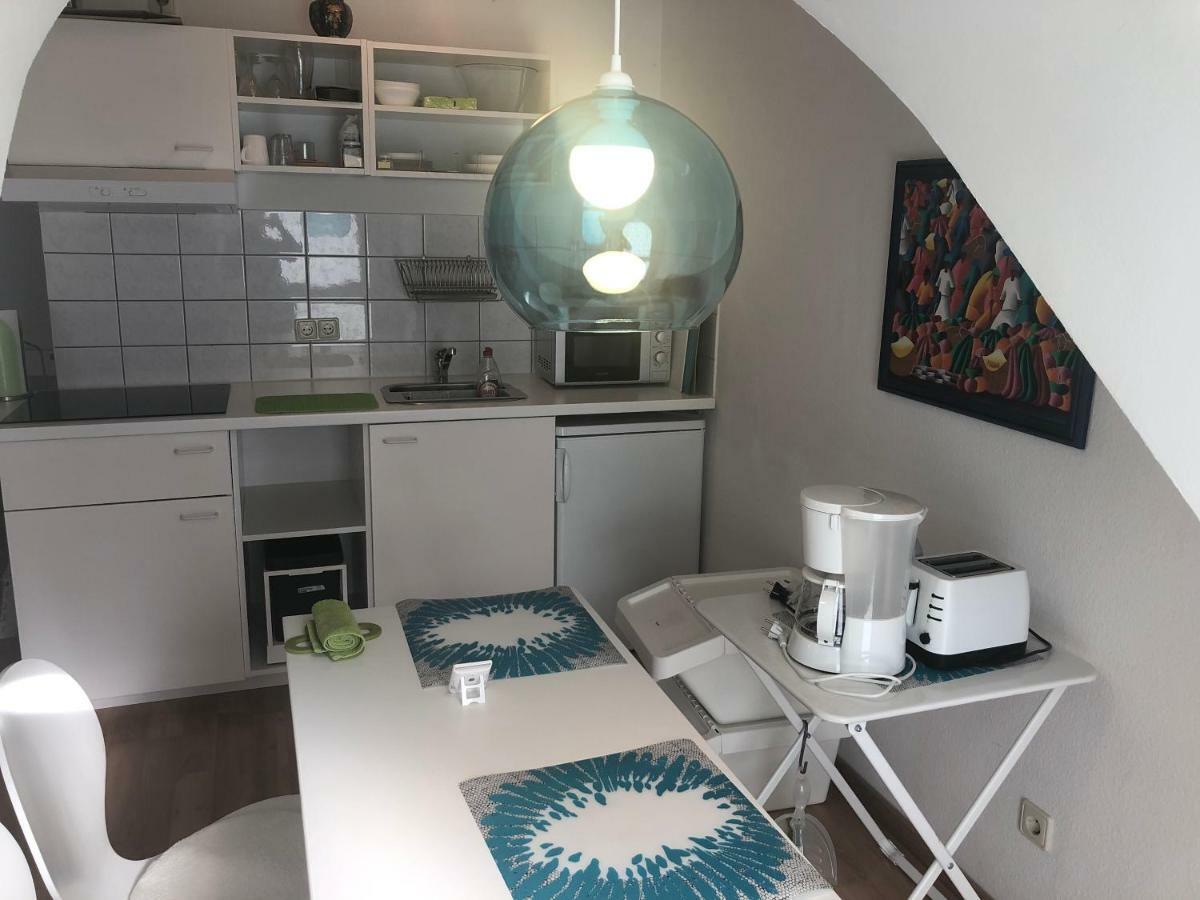 Studio Ochsenfurt Mit Sonnigem Balkon Exteriör bild
